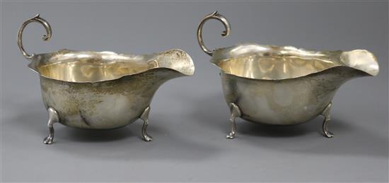 A pair of George V silver sauceboats by Asprey & Co Ltd, Birmingham, 1915, 5.5 oz.